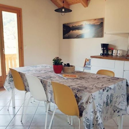 Confortable Chalet Avec Magnifique Vue En Gruyere. تشاميري المظهر الخارجي الصورة