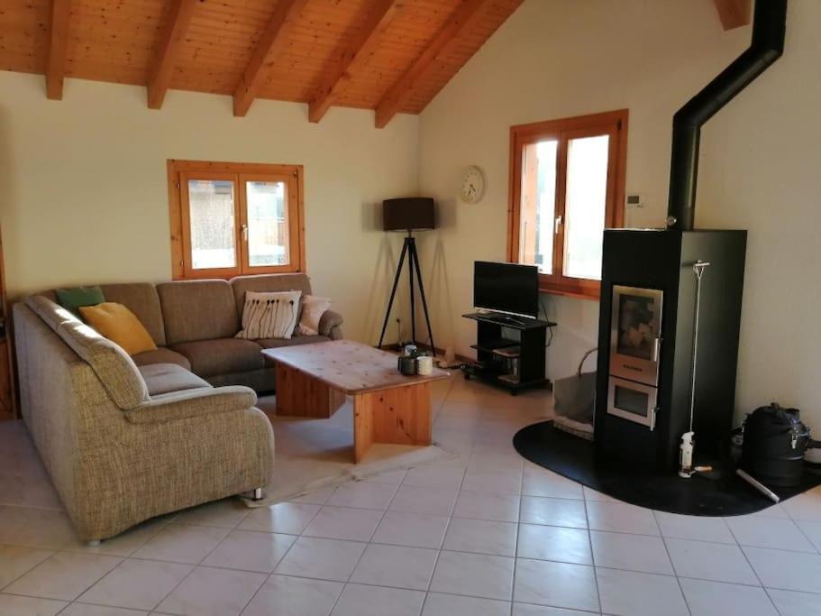 Confortable Chalet Avec Magnifique Vue En Gruyere. تشاميري المظهر الخارجي الصورة
