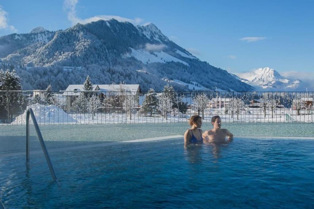 Confortable Chalet Avec Magnifique Vue En Gruyere. تشاميري المظهر الخارجي الصورة