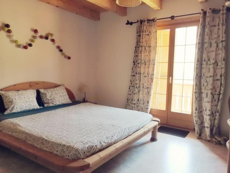 Confortable Chalet Avec Magnifique Vue En Gruyere. تشاميري المظهر الخارجي الصورة